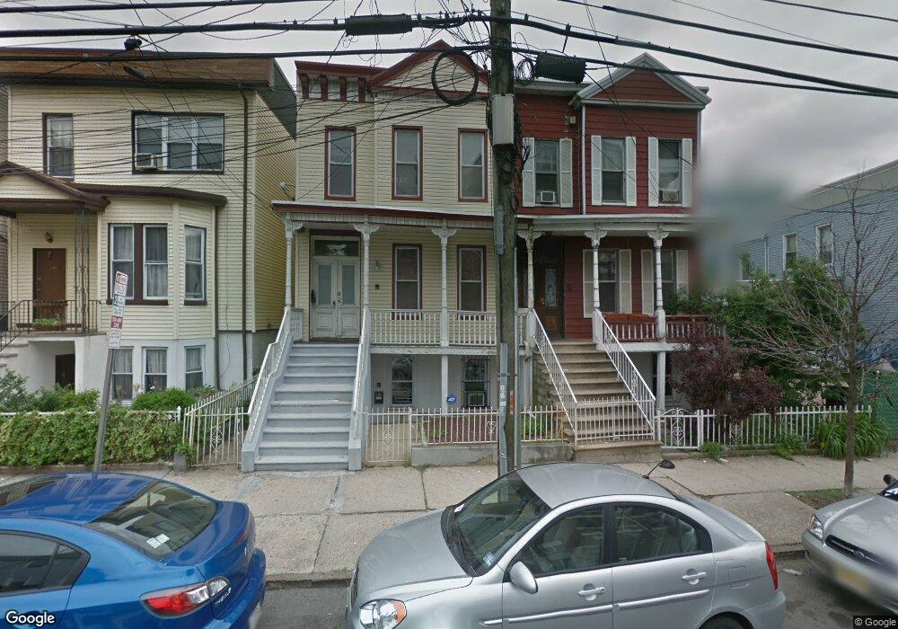 138 Chestnut Ave unit 2, Jersey City, NJ 07306 - photo 1