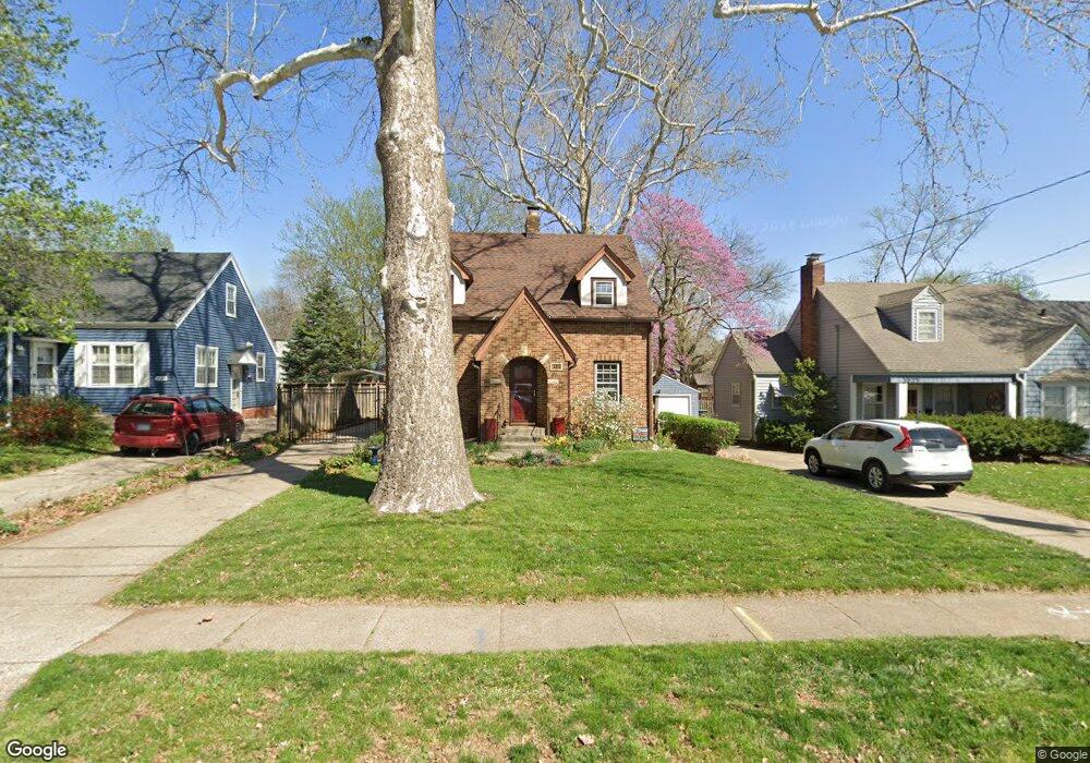 2101 39th St, Des Moines, IA 50310 - photo 1