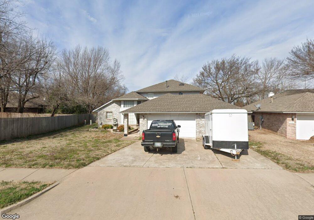 505 Goshawk Dr, Norman, OK 73072 - photo 1