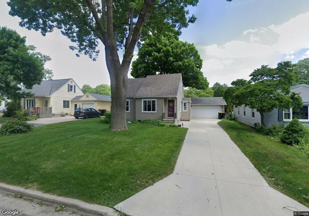 1920 N 119th St, Milwaukee, WI 53226 - photo 1