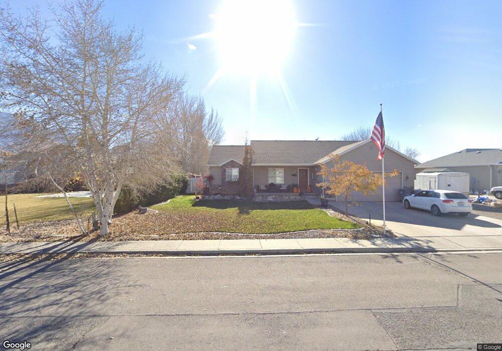 437 720 N, Santaquin, UT 84655 - photo 1