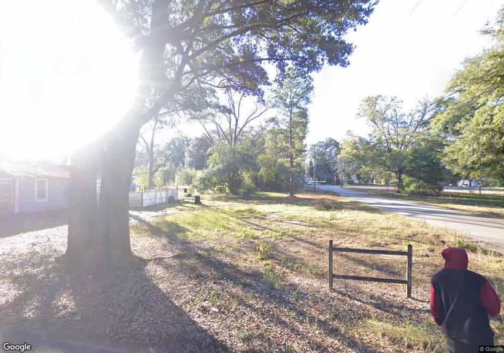 402 Columbia St, Bainbridge, GA 39819 - photo 1