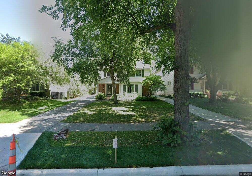 686 Rivard Blvd, Grosse Pointe, MI 48230 - photo 1