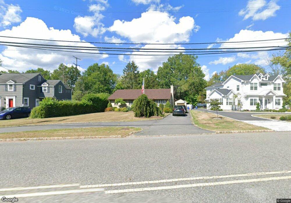 174 Walnut St, Livingston, NJ 07039 - photo 1