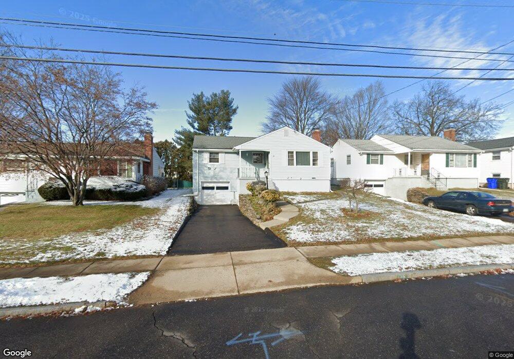 36 Clarendon Ave, West Hartford, CT 06110 - photo 1