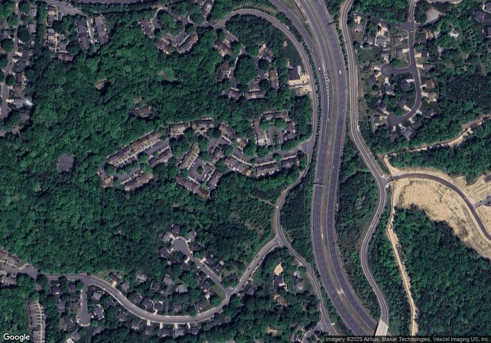 7925 Bethelen Woods Ln, Springfield, VA 22153 - photo 1