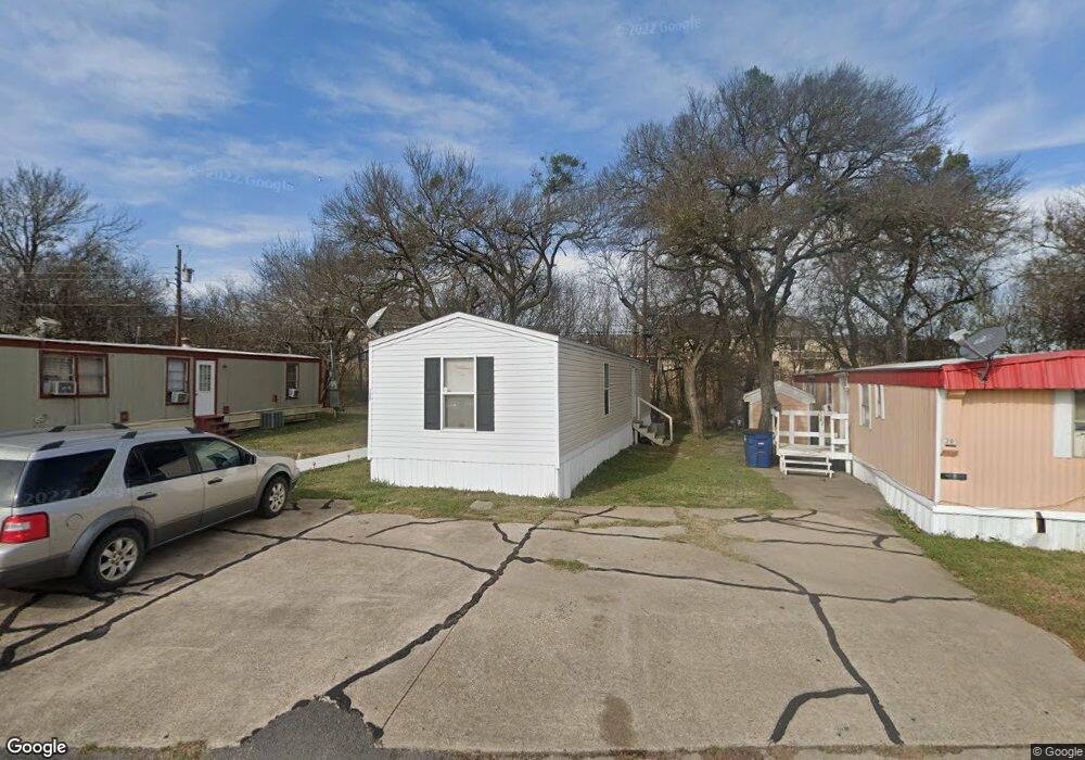 209 Rose Ln, Ennis, TX 75119 - photo 1