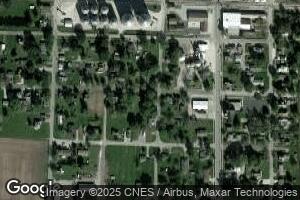 302 S 2nd St, Wolcott, IN 47995