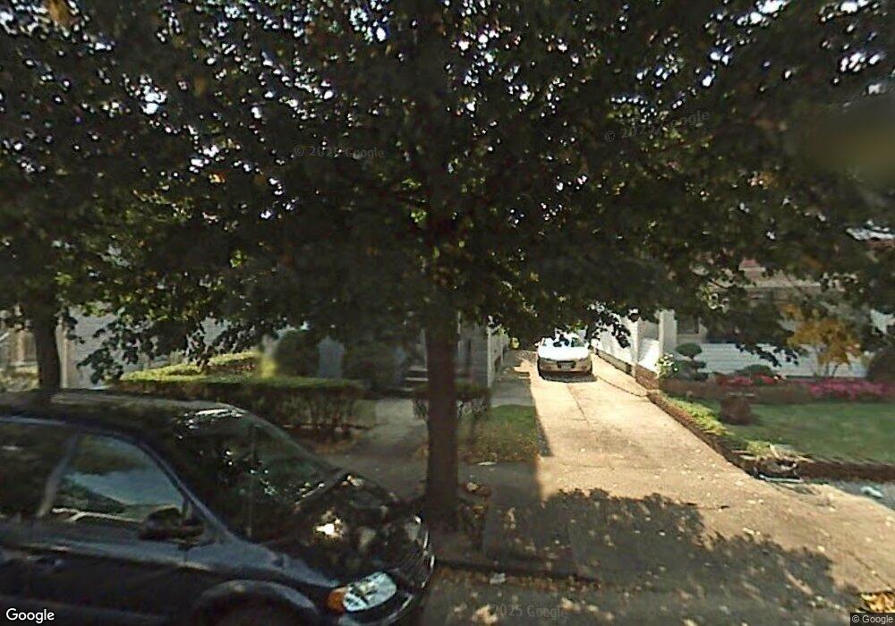 10752 106th St, Ozone Park, NY 11417 - photo 1