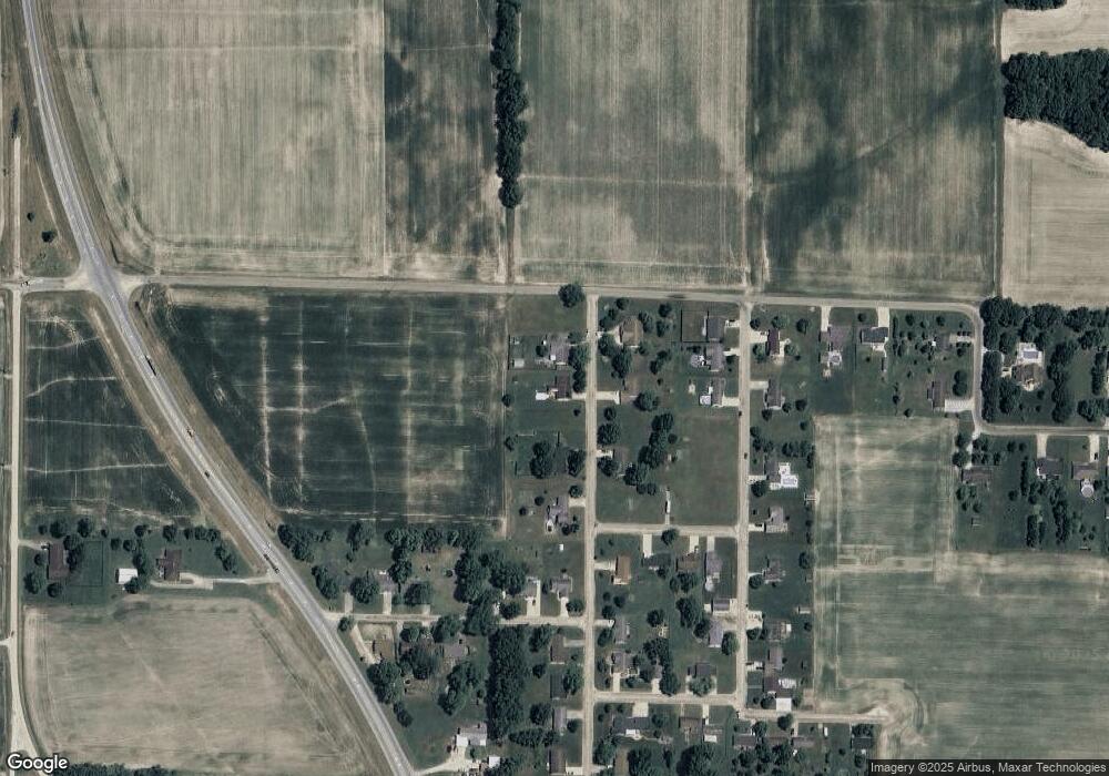 9945 N Briar Ln, Effingham, IL 62401 - photo 1