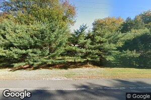 124 Taylors Mills Rd, Manalapan, NJ 07726