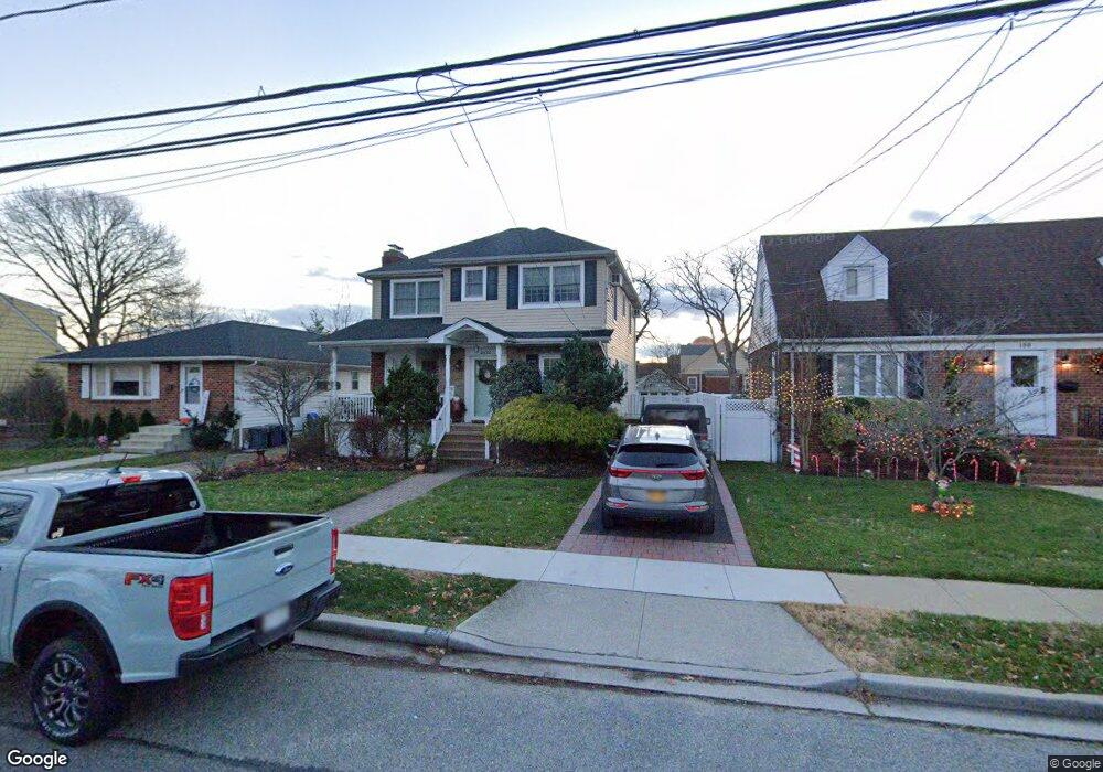 2422 Wynsum Ave, Merrick, NY 11566 - photo 1