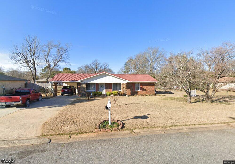 215 Bedivere Dr, Warner Robins, GA 31093 - photo 1