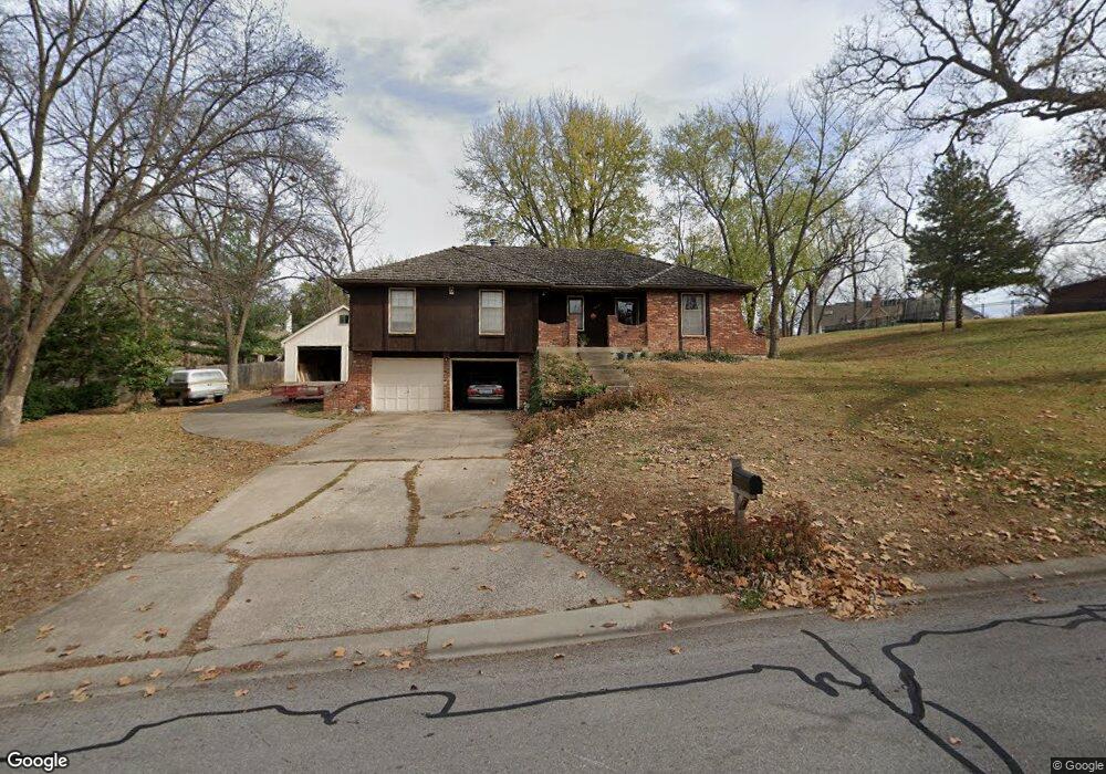 4611 Woodstock St, Shawnee, KS 66218 - photo 1