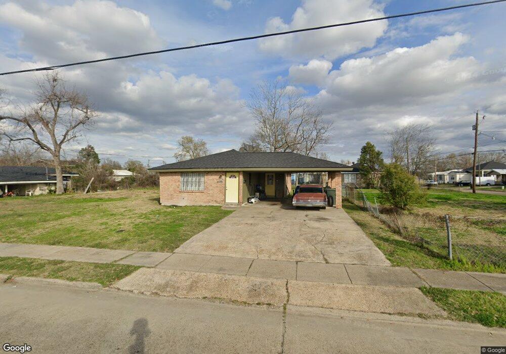 621 S Lyons St, Lake Charles, LA 70601 - photo 1
