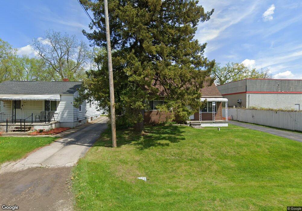 1617 Eberly Rd, Flint, MI 48532 - photo 1