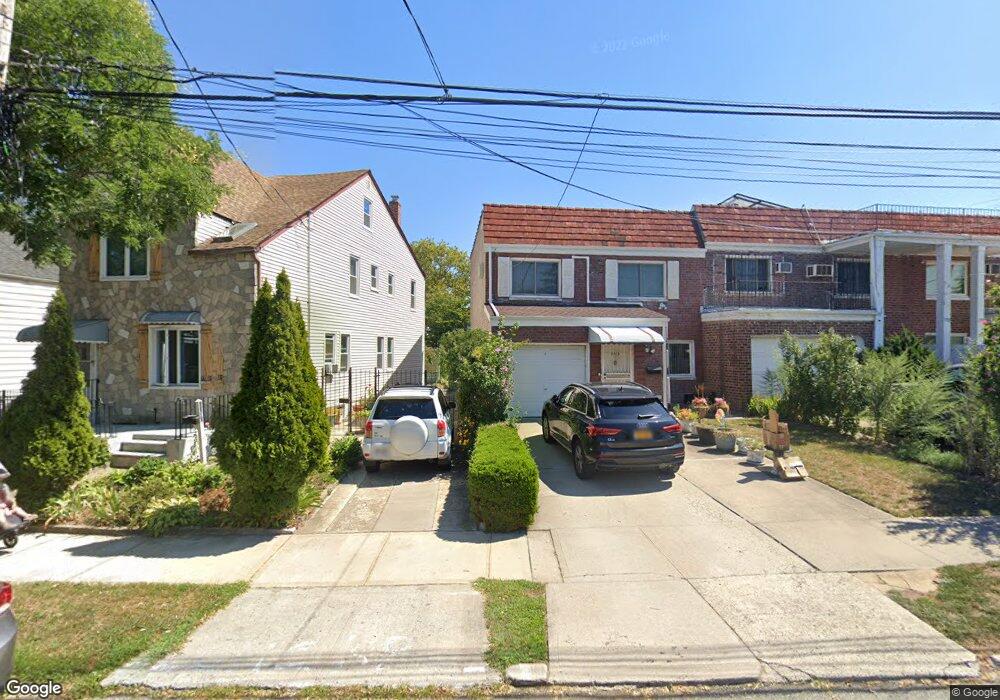 7731 170th St, Fresh Meadows, NY 11366 - photo 1