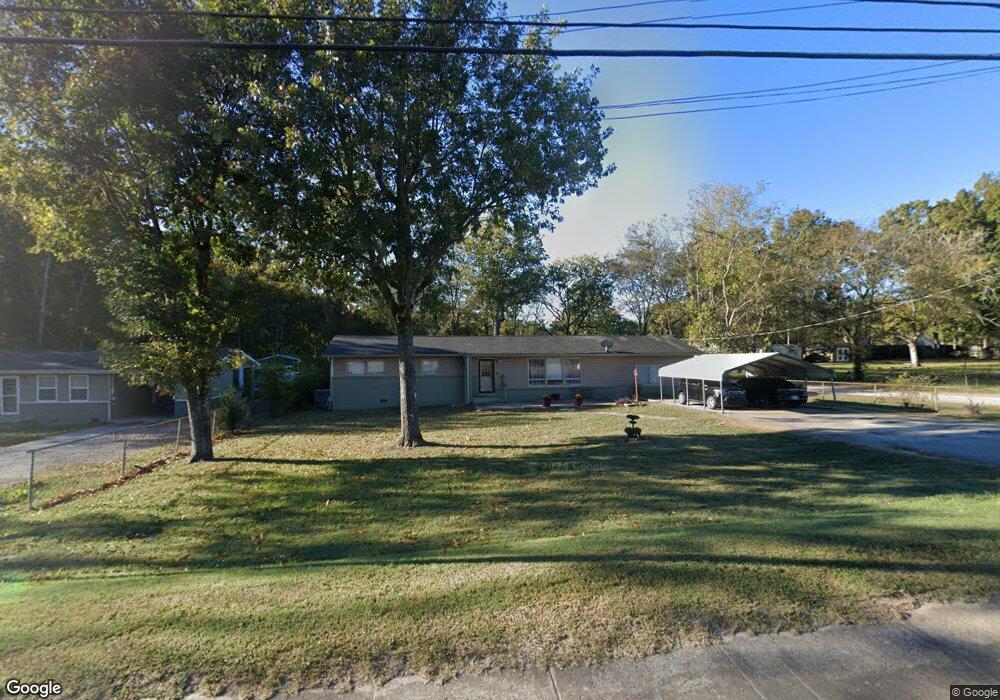 1716 Madison St, Shelbyville, TN 37160 - photo 1