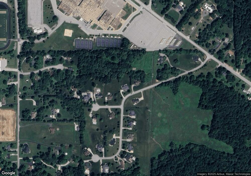 6014 Pebble Creek Dr, Floyds Knobs, IN 47119 - photo 1