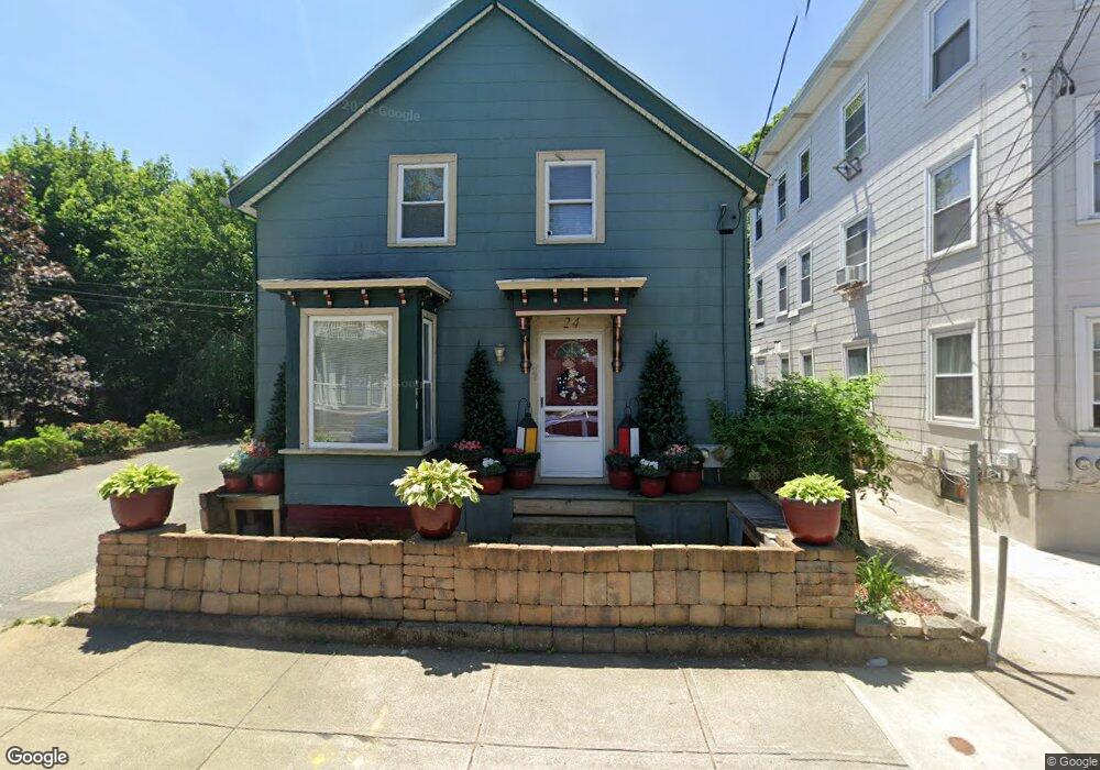 24 Vale St, Pawtucket, RI 02860 - photo 1