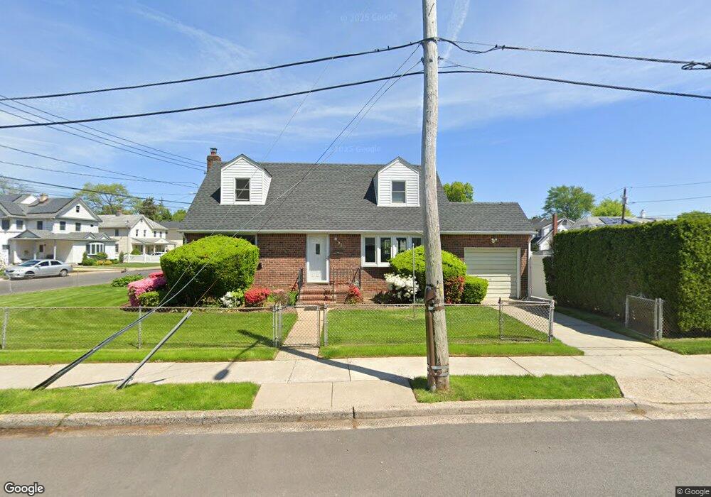 930 Garfield St, Franklin Square, NY 11010 - photo 1