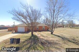 712 Ridgeway St, Geronimo, OK 73543