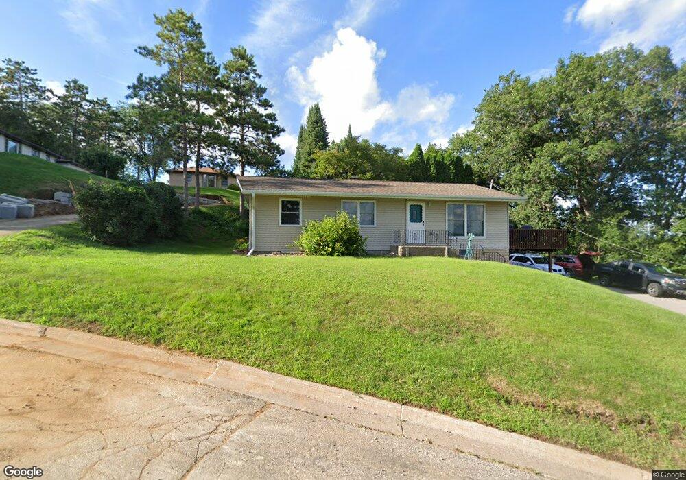 716 S 2nd St, La Crescent, MN 55947 - photo 1