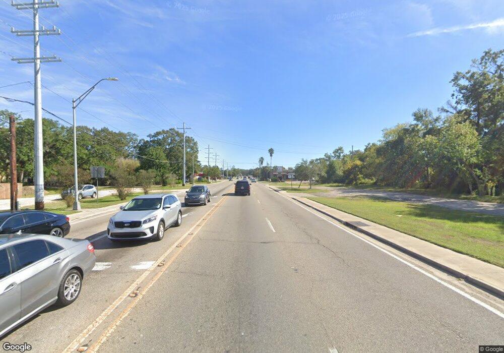 127 Pontchartrain Dr, Slidell, LA 70458 - photo 1