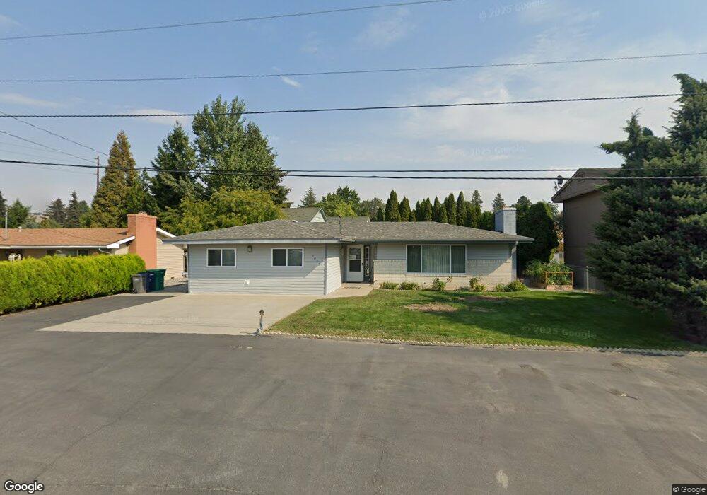 1025 N Devon Ave, East Wenatchee, WA 98802 - photo 1