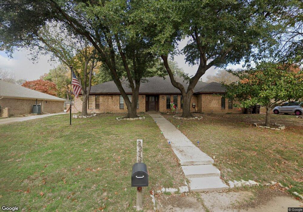 2233 Stonegate Dr, Denton, TX 76205 - photo 1