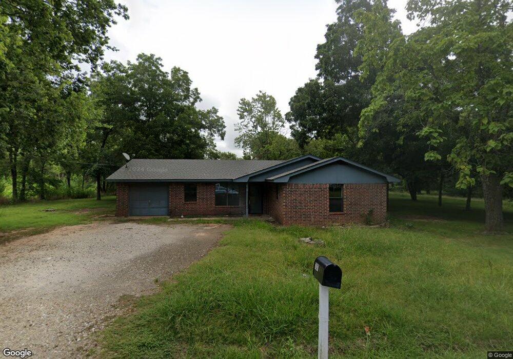 707 S J St, Hugo, OK 74743 - photo 1