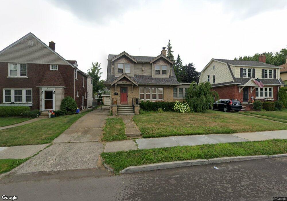 1251 Nottingham Rd, Grosse Pointe Park, MI 48230 - photo 1