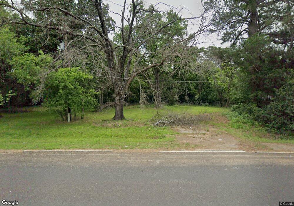 304 American Legion Blvd, Longview, TX 75601 - photo 1