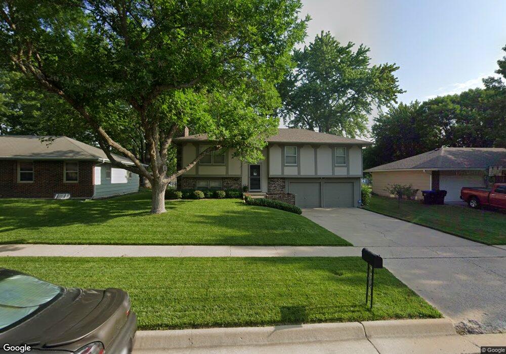 4018 SW 34th Terrace, Topeka, KS 66614 - photo 1