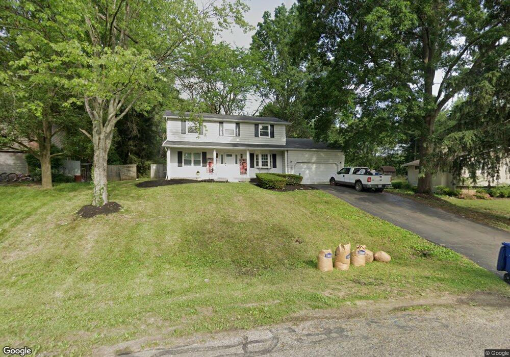 1028 Lornaberry Ln, Columbus, OH 43213 - photo 1