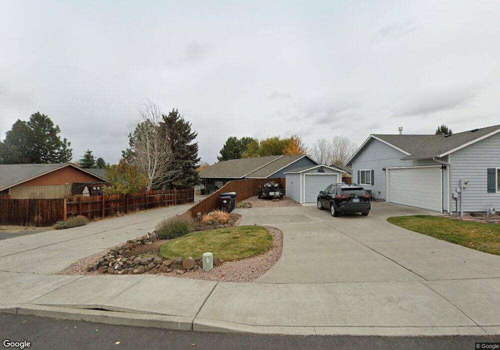 2330 SW 33rd St, Redmond, OR 97756 - photo 1