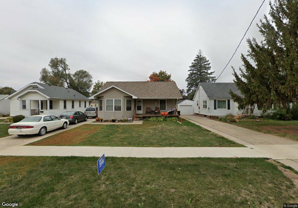1009 W 6th St S, Newton, IA 50208 - photo 1