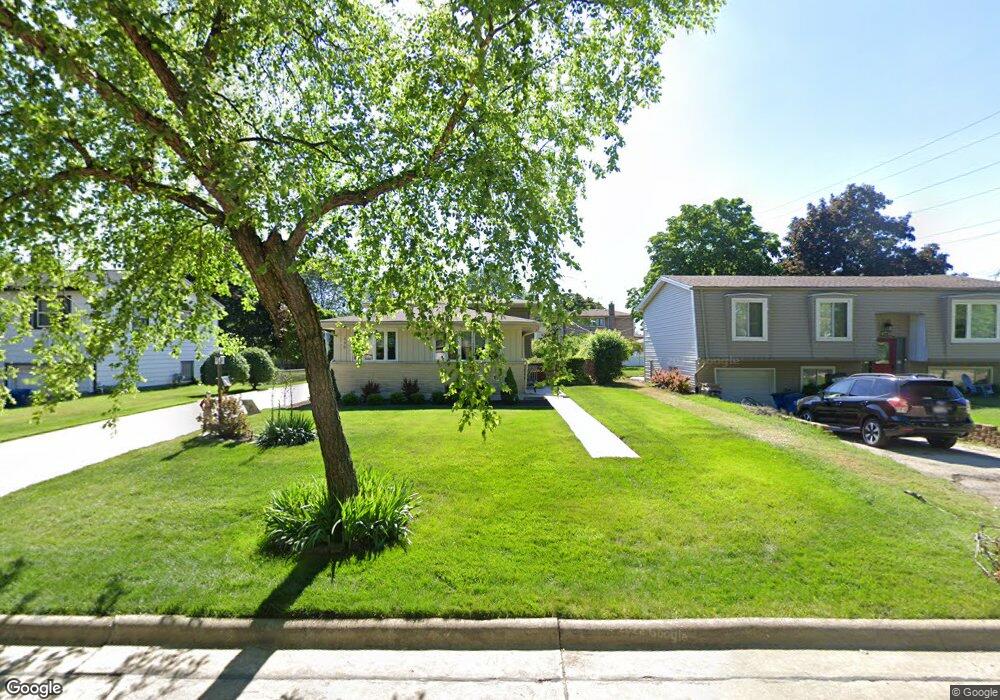 836 N Eastland St, Elmhurst, IL 60126 - photo 1