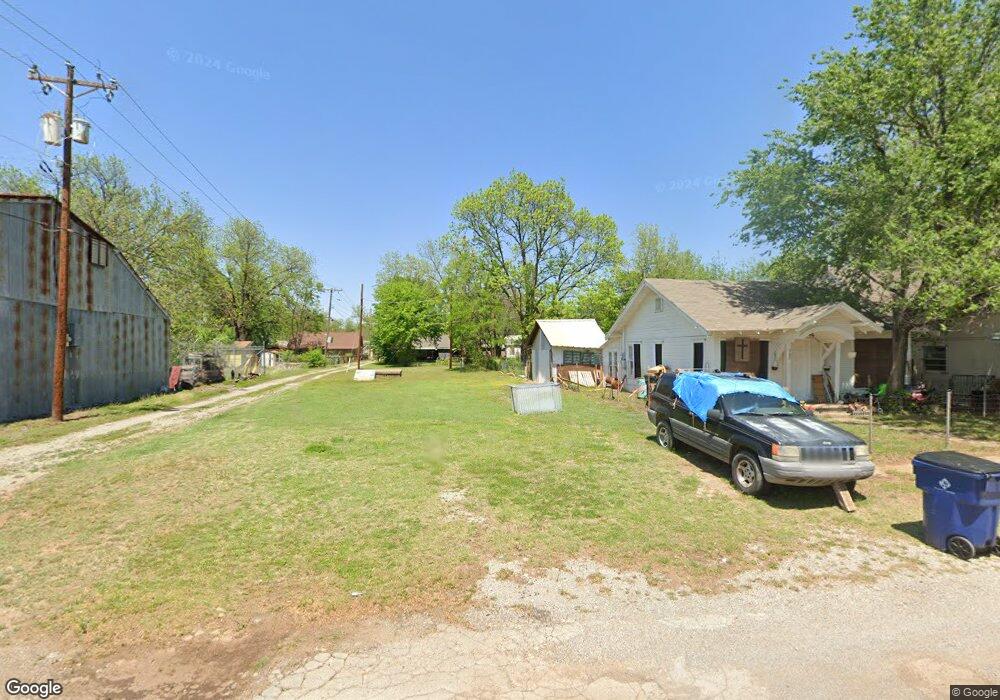 525 W Walnut Ave, Duncan, OK 73533 - photo 1