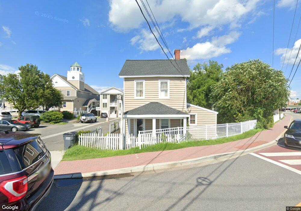 10 Charles St, Solomons, MD 20688 - photo 1