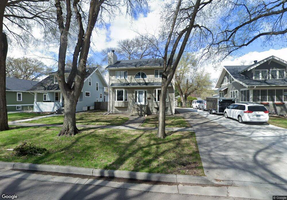 1421 9th St S, Fargo, ND 58103 - photo 1