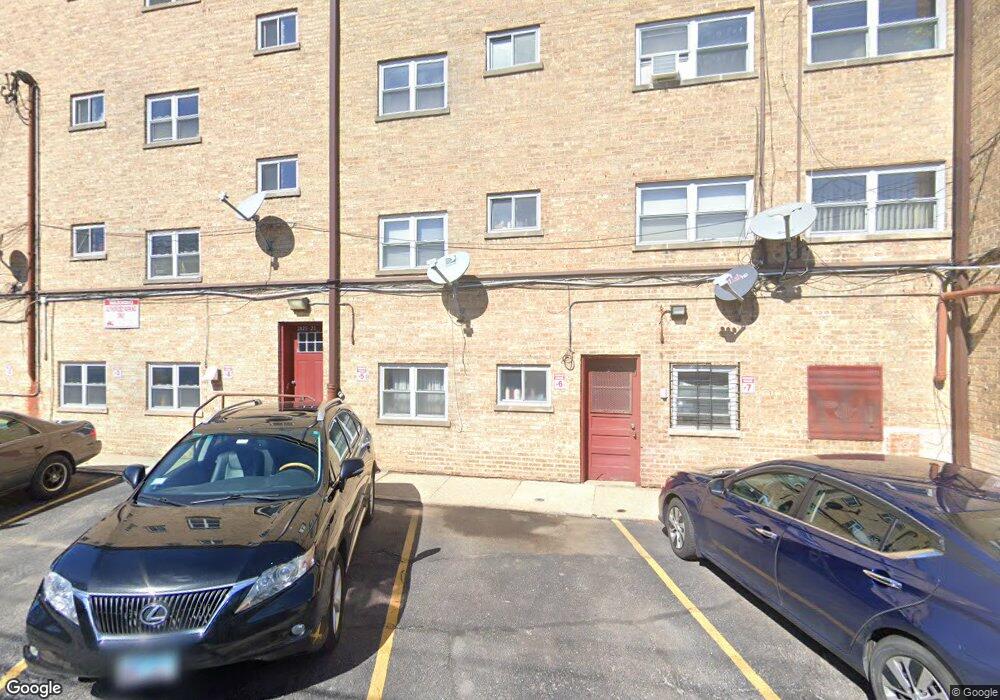 2625 W Fitch Ave, Chicago, IL 60645 - photo 1