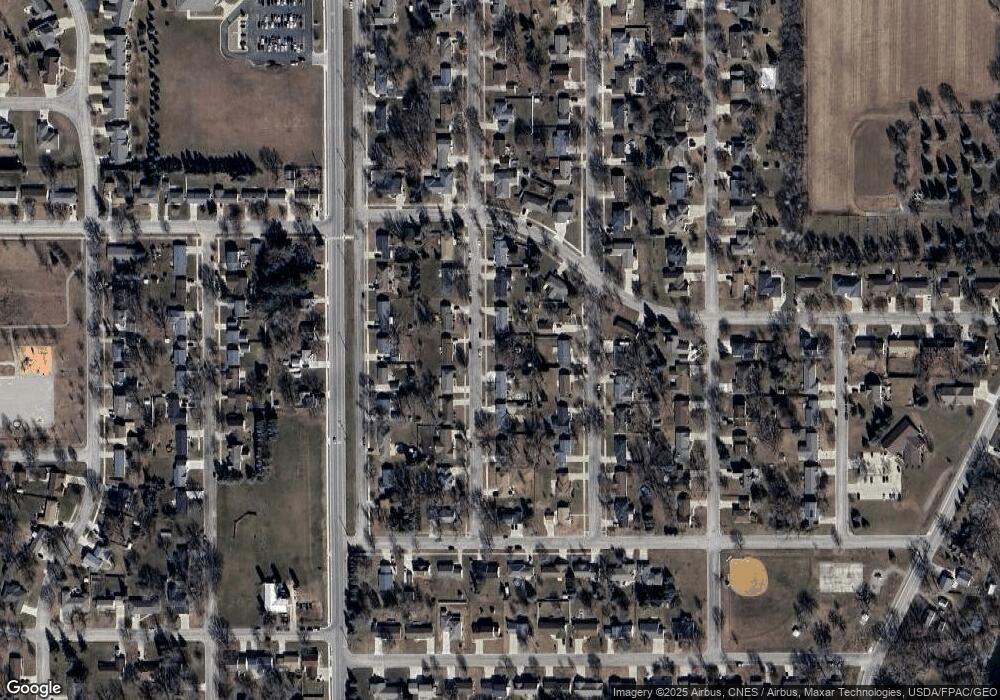 2007 11th St SW, Austin, MN 55912 - photo 1