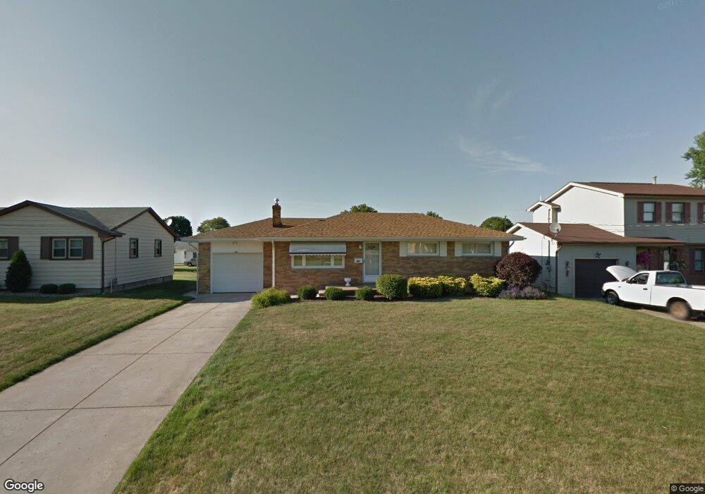 481 Como St, Struthers, OH 44471 - photo 1