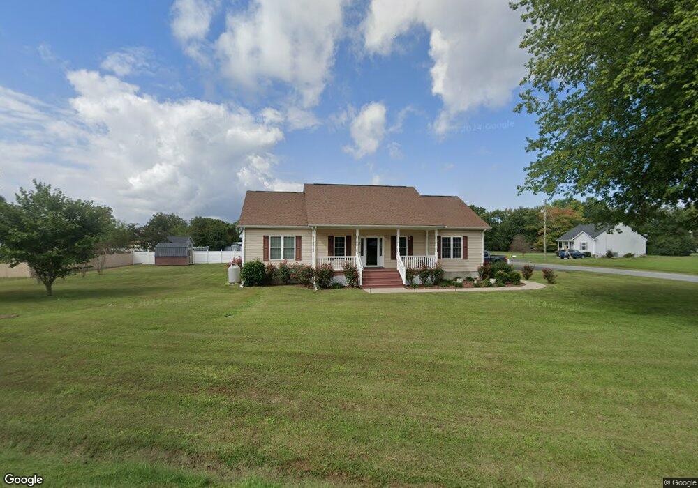 31 Pearson Dr, Colonial Beach, VA 22443 - photo 1