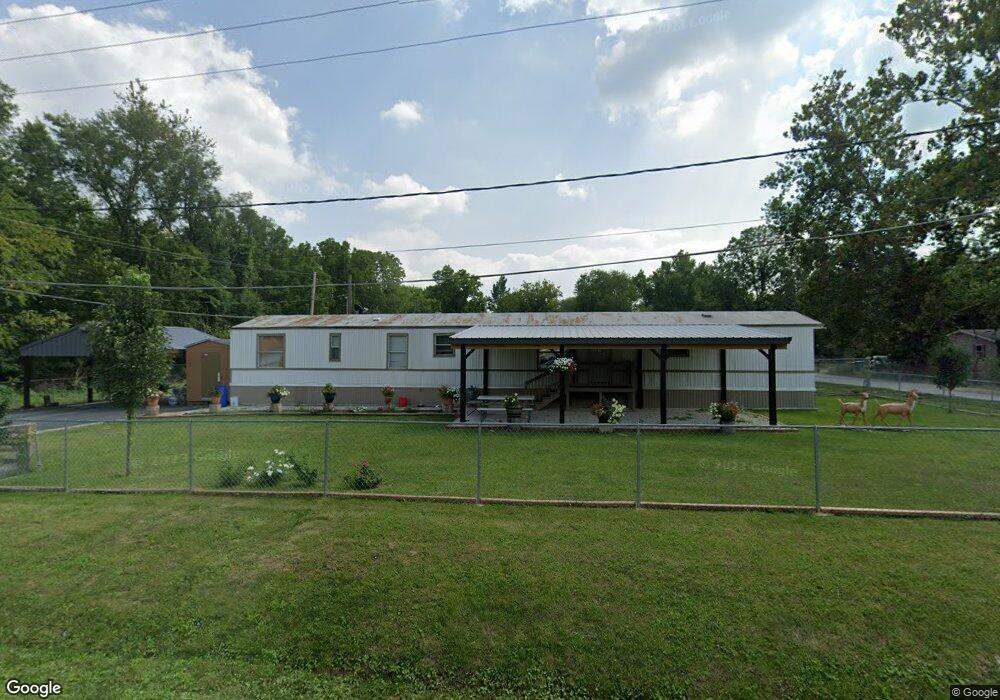 9000 Stowers Ln, Collinsville, IL 62234 - photo 1