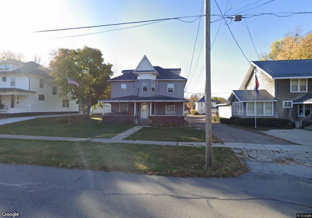 605 1st Ave W, Newton, IA 50208 - photo 1