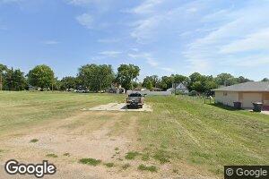 842 N Chestnut St, Red Cloud, NE 68970