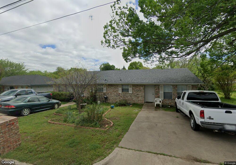 217 W Anderson St, Weatherford, TX 76086 - photo 1