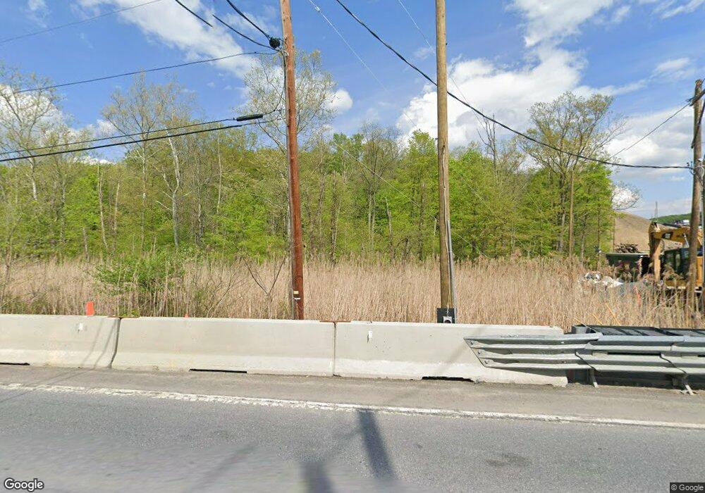 1404 Pennsylvania 143, Lenhartsville, PA 19534 - photo 1